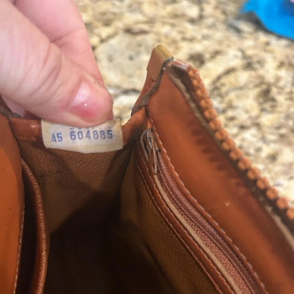 Dooney & Bourke Black Pebbled Leather Zipper Crossbody Bag Vintage